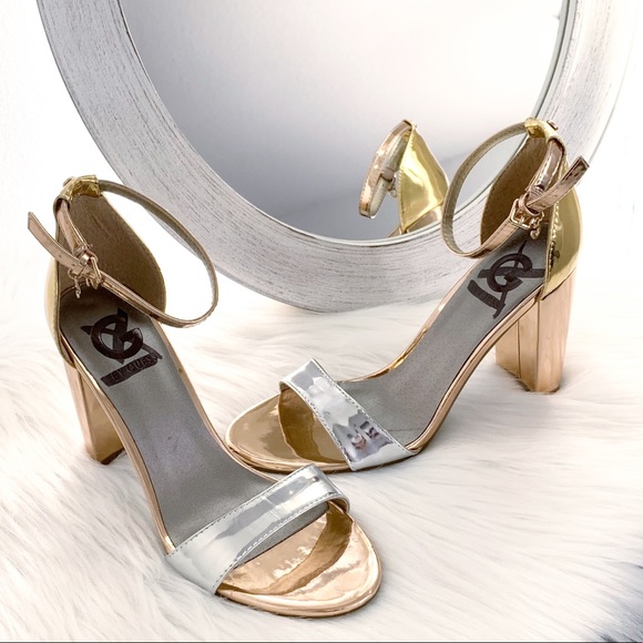 G by Guess Metallic Block Heel 7.5 - Picture 2 of 7